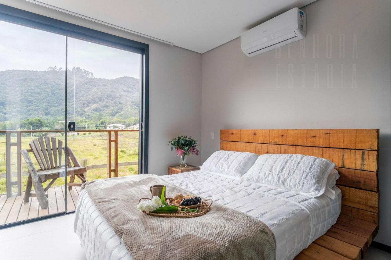Villas Mornas Espaco De Eventos E Hospedagem Boutique Aguas Mornas ภายนอก รูปภาพ